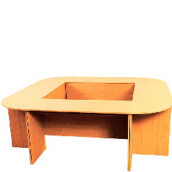 Corner table (S-017)