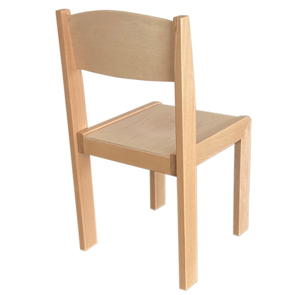 Children"s chair made of natural wood (beech)